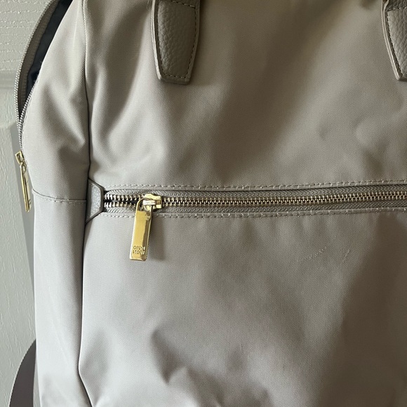 Grey and Gold backpack - Picture 4 of 7